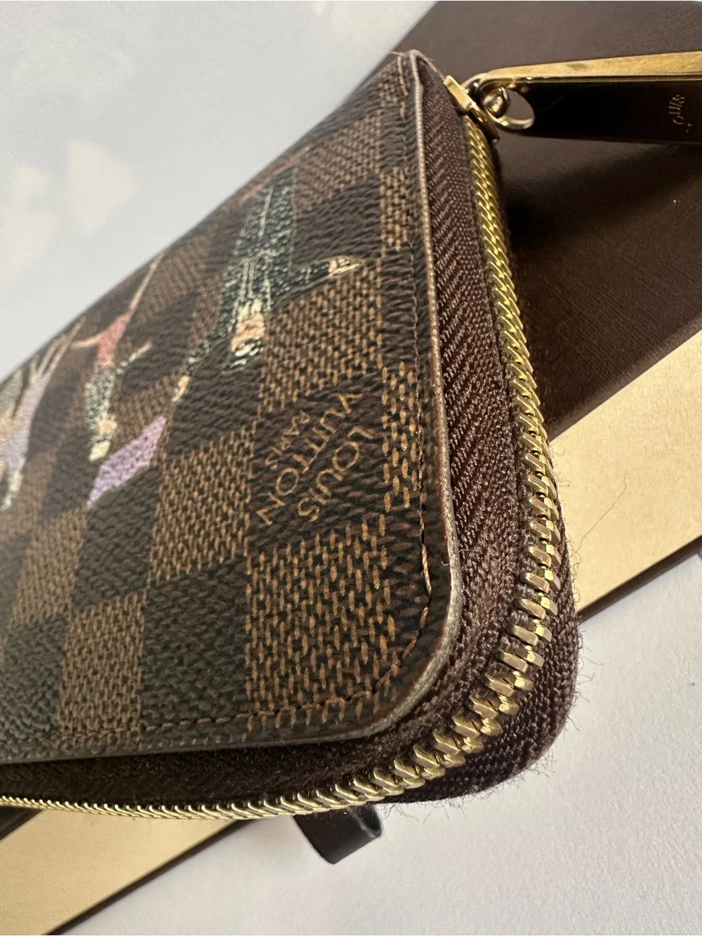 Louis Vuitton Damier Ebene Evasion Zippy Wallet Limited Edition Purple Full Set